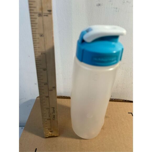 COPY - Rubbermaid bottle 20 oz turquoise flip top - Picture 3 of 3